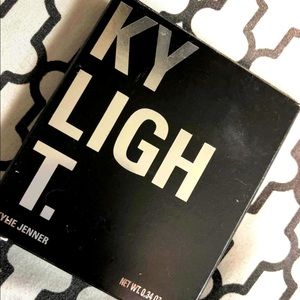 Kylie cosmetics kylighter